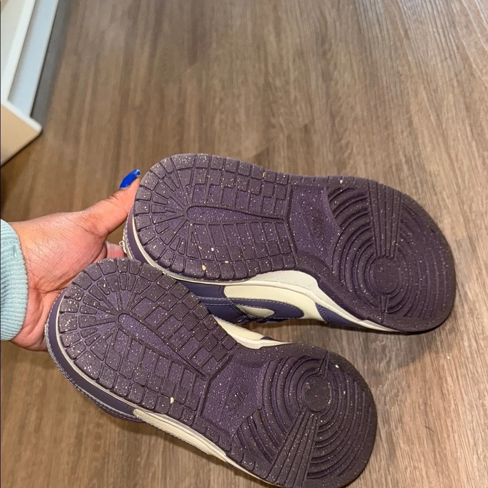 Nike Dunk Low “Black Raspberry” Women's Shoe - Picture 5 of 6